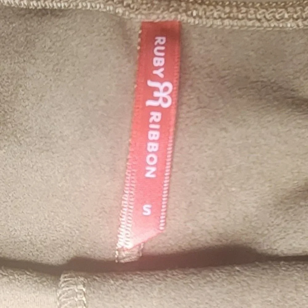 Ruby Ribbon Camel Suedette Leggings #1379 NWOT - Picture 8 of 9